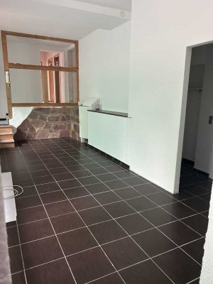 Erstbezug nach Renovierung 4-Zimmer Erdgeschosswohnung in Ensingen