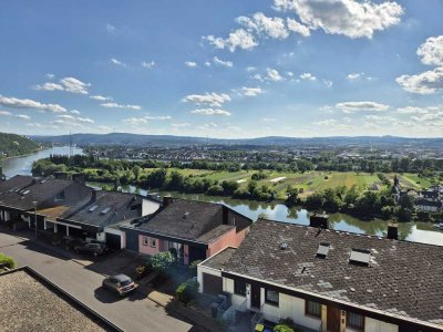Haus mit Einliegerwohnung in Traumlage … diesen gigantischen Rheinblick gibt es gratis dazu
