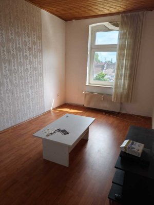 Großzügiges Haus mit 15 Zimmern in Duisburg-Hochemmerich, renovierungsbedürftig