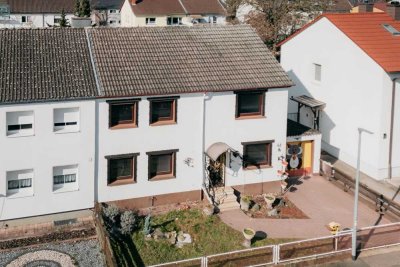 Ruhig gelegenes Familienhaus mit großzügigem Grundstück und vielfältigem Ausbaupotenzial -MA Schönau