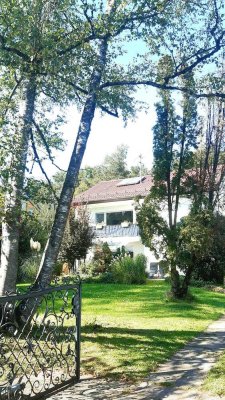 Gemütliche 3-Zi. Garten-Wohnung mit großer S-Terrasse