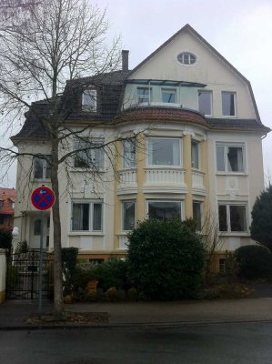 Stilvolle, gepflegte 4-Raum-Wohnung mit gehobener Innenausstattung mit Einbauküche in Bad Salzuflen