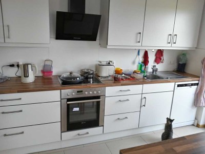 Maier - Sonnige 4 Zimmerwohnung mit Küche, Garage, Garten