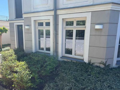 Ruhige 2-Zimmer-EG- Wohnung mit Einbauküche und Terrasse in Bestlage von Loschwitz