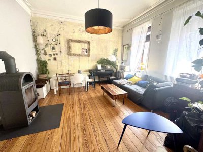KL-Innenstadt  - Stilvolle 5-Zimmer-Altbauwohnung mit Einbauküche und Balkon in zentraler Lage