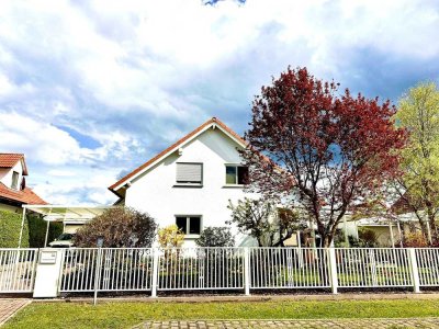 Freistehendes Einfamilienhaus mit schönem Garten in Blankenhain/Thüringen