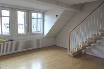 2-Zimmer-Maisonettewohnung mit Dachterrasse u Stellplatz im beliebten Kreuzviertel