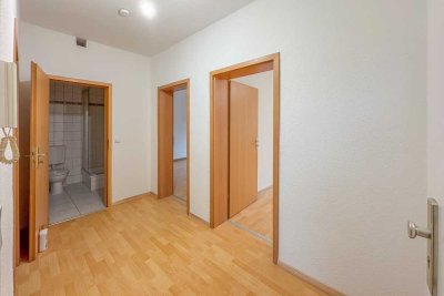 3,5 Zimmer - frisch renoviert - zentrale Lage - opt. Stellplatz