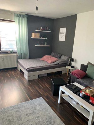 Schöne 1-Raum-Wohnung mit EBK und Balkon in Pinneberg