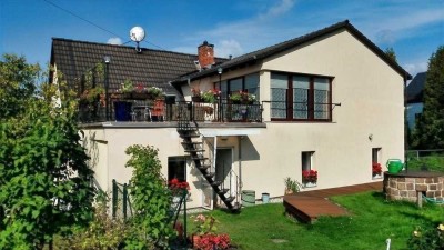 Ihr neues Zuhause mit Pool und Garten!