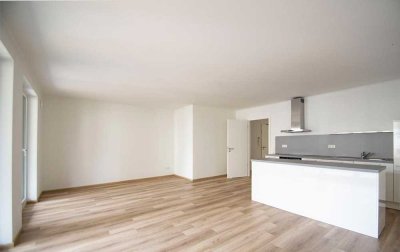 HOCHWERTIGE 2-ZIMMER-WHG. MIT BALKON