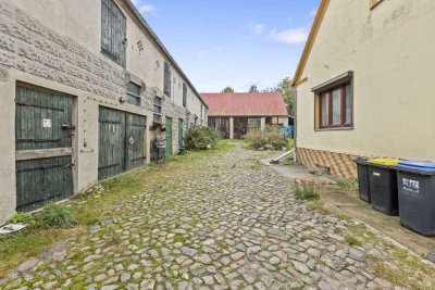Vierseitenhof plus Gartenidylle mit insgesamt 1,5 Hektar in traumhafter Lage