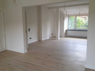 Schöne, helle Wohnung in sanierter Villa im Zooviertel