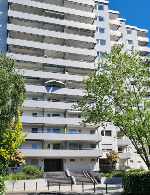 Geschmackvolle 2,5-Zimmer-Wohnung mit Einbauküche in Bad Homburg vor der Höhe