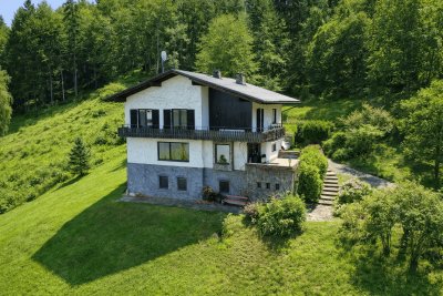 Potenzialobjekt! Wohnhaus mit Panoramaseeblick über die Maria Wörther Bucht!