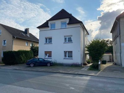 sonnige DG- Wohnung mit großzügiger Dachterrasse