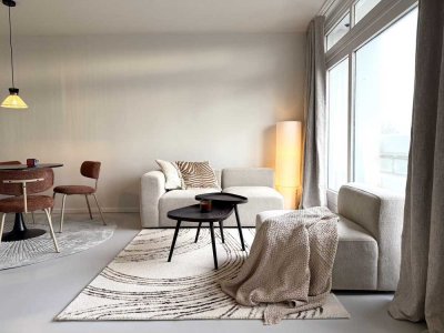 Komplett sanierte 1,5-Zimmer Wohnung im 6. OG mit Balkon in Hamburg-Osdorf - provisionsfrei