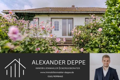 Auf wunderschönem Grundstück: Charmanter Bungalow mit viel Potenzial!