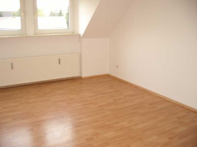 Dachgeschosswohnung in Stadt- und Uninähe in Dortmund-Dorstfeld