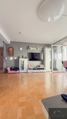 ERBBAURECHT: Lichtdurchflutete 3-Zimmer-Wohnung mit 2 Balkonen