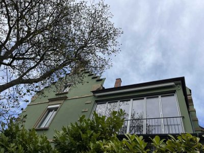 Kernsanierte, sonnige Wohnung in Gründerzeitvilla im 1. OG mit Einbauküche in Konstanz