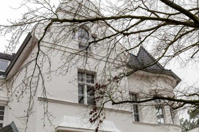 Exklusive, geräumige 7,5 Zimmer Wohnung in Berlin, Zehlendorf