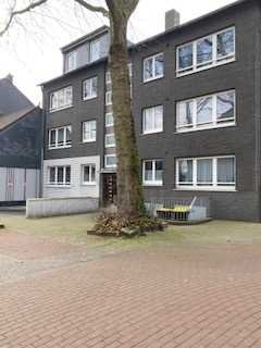 Helle & renovierte Dachgeschosswohnung mit Balkon