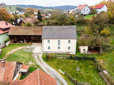 Verborgenes Juwel in Bubach:
Sanierungsbedürftiges Einfamilienhaus auf außergewöhnlich großes Grund
