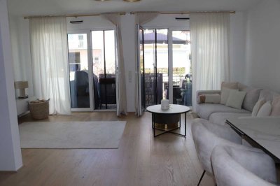 Geschmackvolle Neubauwohnung 2022 mit vier Zimmern, zwei Balkonen und Einbauküche in Hofheim