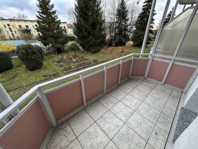 Hier lässt es sich Wohnen! Helle 3-Zimmer-Wohnung mit Balkon ins Grüne!