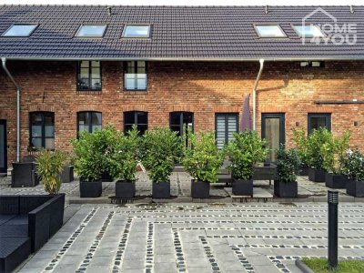 LOFT im luxuriös sanierten Gutshof, 145 qm, 2 SZ, Bad, WC, EBK, Garten&Terrassen, Garage &Stellplatz
