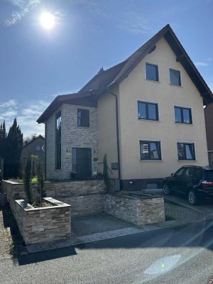 Charmantes Zweifamilienhaus mit Garten & Schwimmteich in Paderborn - Provisionsfrei