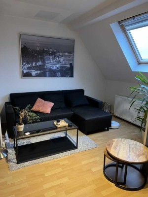 Gut geschnittene 2-ZKB DG-Wohnung in der Bonner Südstadt– ideal für Singles, Paare oder Pendler