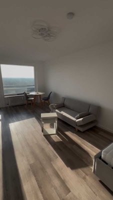 � Helle 1-Zimmer-Whg. mit Alpenblick, Balkon & Pool – München Solln