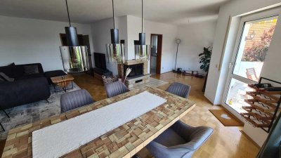 Gepflegte 4-Zimmer-Wohnung mit Balkon und Einbauküche in Kriftel