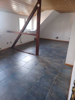 ZENTRALE 4,5 Zimmerwohnung (gerne Jobcenter)