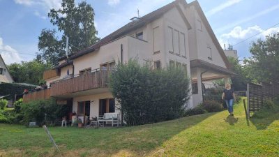 Sonnige Maisonette-Wohnung mit Einbauküche in Rot am See