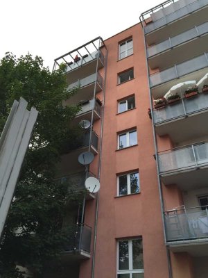 Sehr gut möbliert 3 Zimmer im Ostend (Nähe EZB) mit Penthouse-Charakter , Provionsfrei!!!