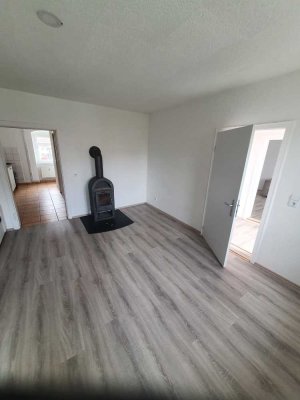 Günstige renovierte 3-Zimmer-Wohnung mit Kamin!!!!