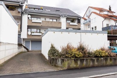 Lichtdurchflutete und sehr gut geschnittene 3-Zimmer-Wohnung mit Balkon und Garage!