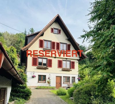 RESERVIERT! Ländlich und zentral - unser Haus sucht eine neue Familie