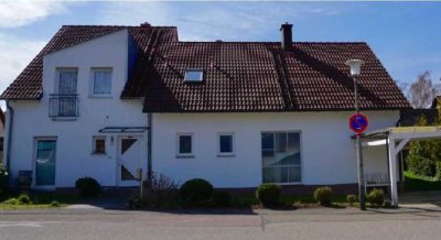 Zwei moderne Doppelhaushälften in ruhiger und zentraler Lage von Hilpoltstein