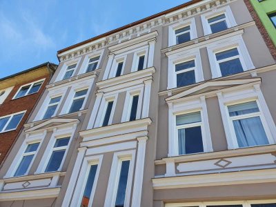 4-Zimmer-Wohnung in schönem Gewand und großem Balkon in Kiel-Brunswik