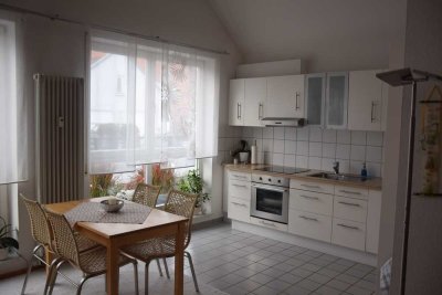 Großzügige 2,5-Zimmer-Penthouse-Galerie-Wohnung mit großer Dachterrasse in Blaustein, Grenze Ulm