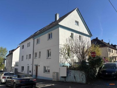 Familienidyll mit Garten: Geräumige Doppelhaushälfte in gefragter Lage in Stuttgart-Ost