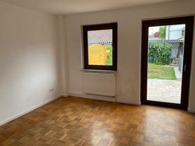 Geschmackvolle 4-Raum-EG-Wohnung mit Balkon in Sindelfingen