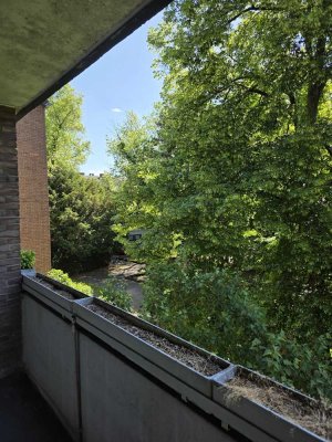 Schöne 3 Zimmer Wohnung mit Balkon