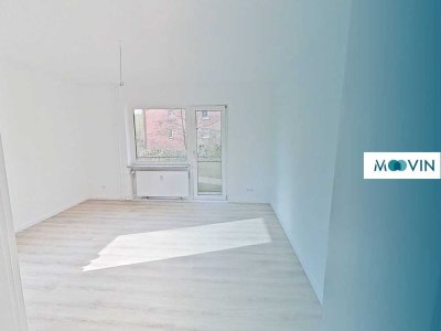 SOMMER AM MEER: Lichtdurchflutete 3-Zimmer-Wohnung mit Balkon und Badewanne