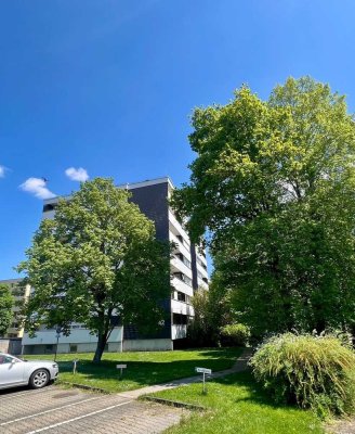 2-Zimmer-Wohnung mit grünem Ausblick und Garagenstellplatz – sofort bezugsfrei