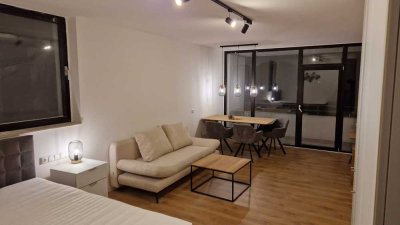 Möblierte 1-Zimmer-Wohnung mit Küche & Balkon